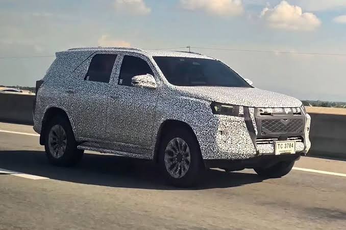 2027 Toyota Fortuner Test Mule Caught on Thai Highway