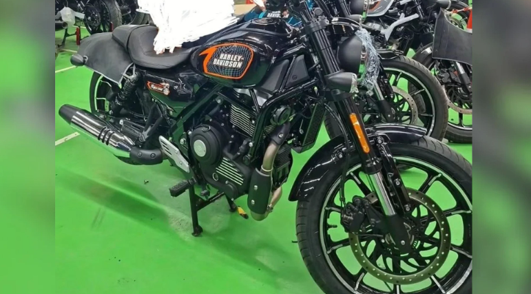 Harley-Davidson Sprint 440 Cruiser Spied at Dealership Ahead of Launch