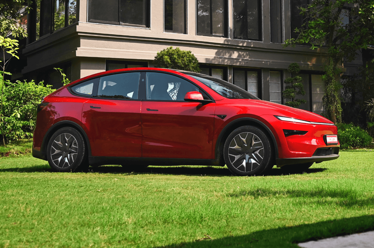 Tesla Model Y L Receives Faster Acceleration via Powertrain Update in India