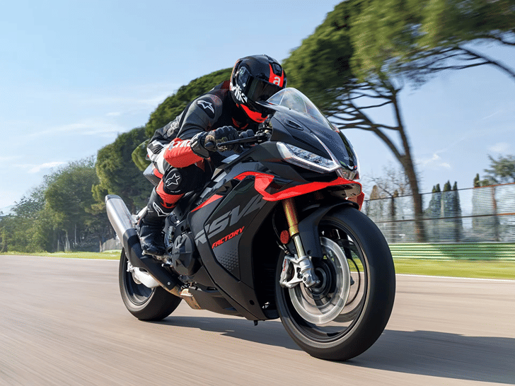 Aprilia RSV4 Factory 1100 photo