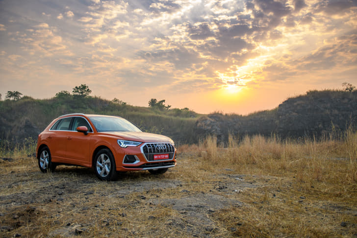 Audi Q3 photo