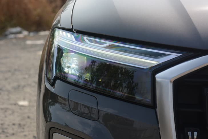 Audi Q7 photo