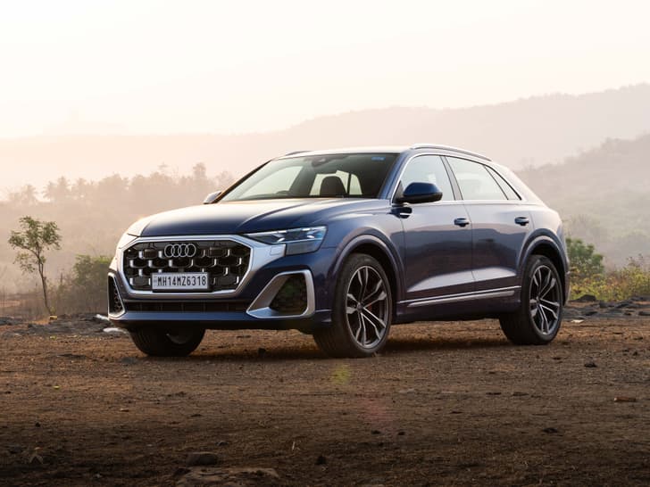 Audi Q8 photo