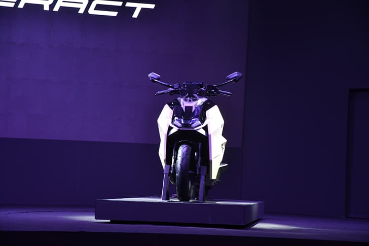 Bajaj New Pulsar N250 photo