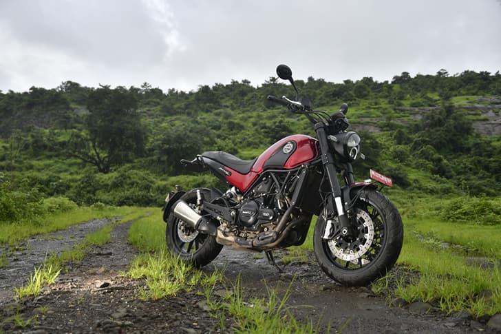 Benelli Leoncino 500 photo