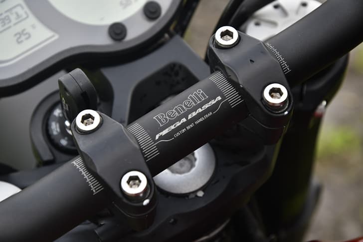 Benelli Leoncino 500 photo