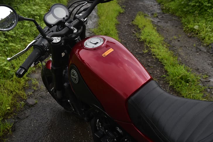 Benelli Leoncino 500 photo