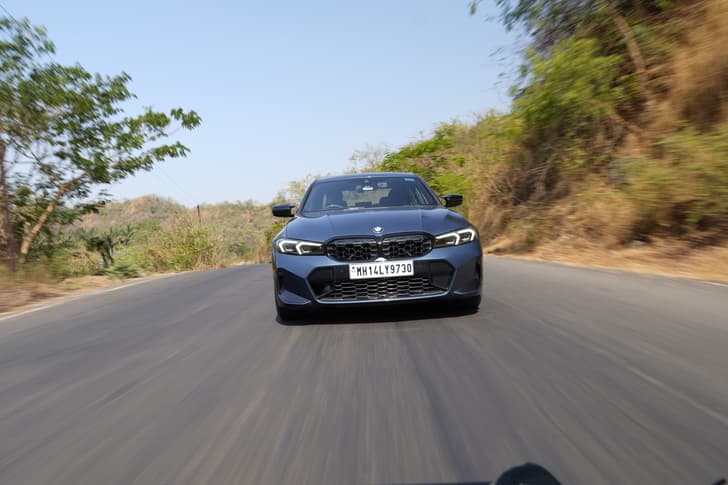 BMW 3 Series photo