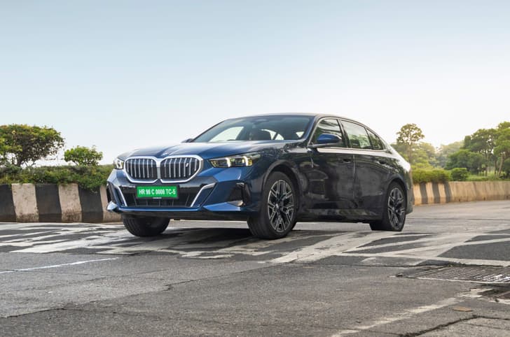 BMW i5 LWB photo
