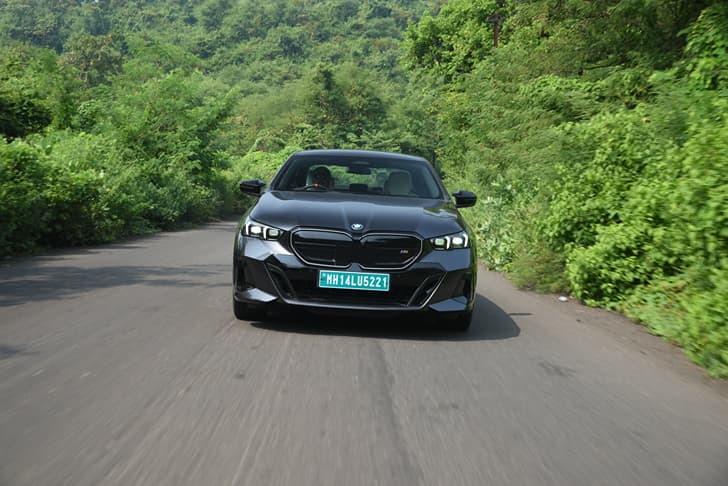 BMW i5 photo