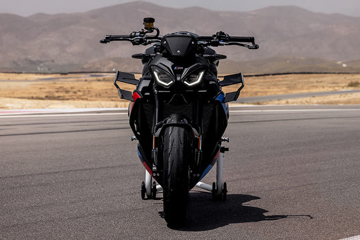 BMW M 1000 R photo