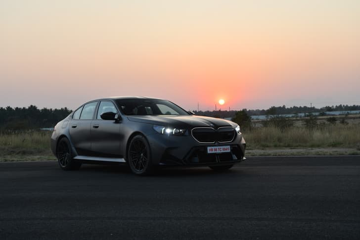 BMW M5 photo