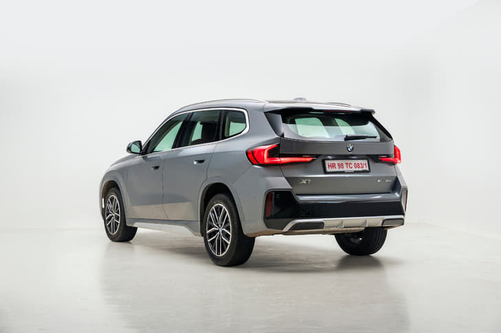 BMW X1 LWB photo
