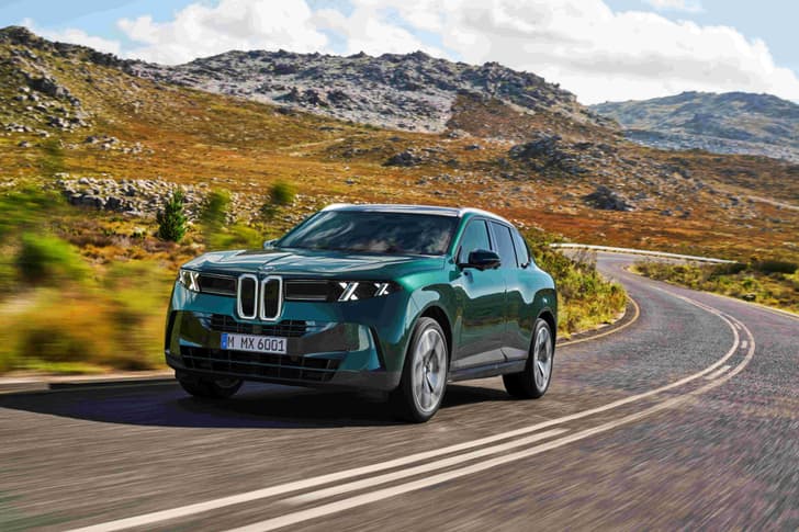 BMW X5 LWB photo
