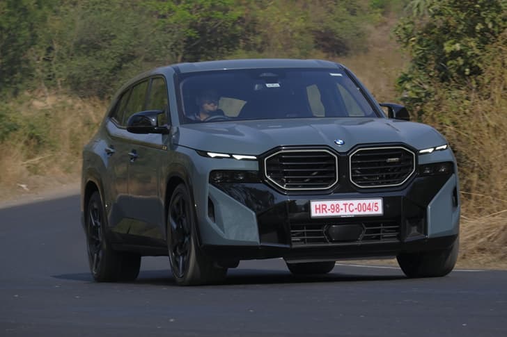 BMW XM photo