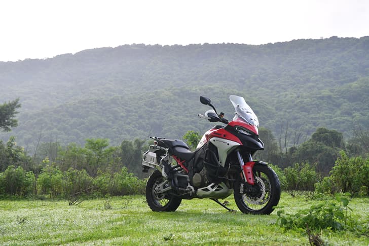 Ducati Multistrada V4 photo 2