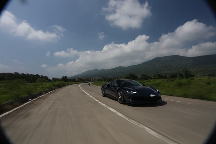 Ferrari 296 GTB photo