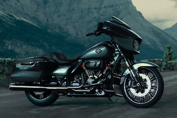 Harley Davidson CVO Street Glide photo