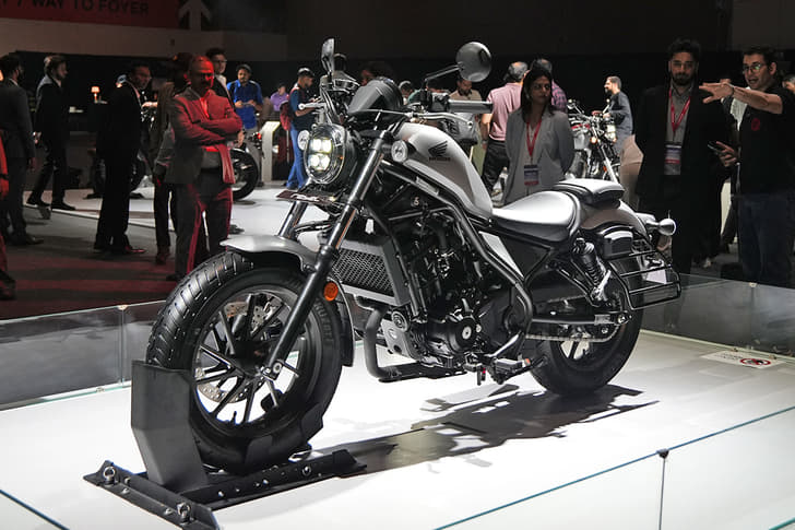Honda Rebel 300 photo