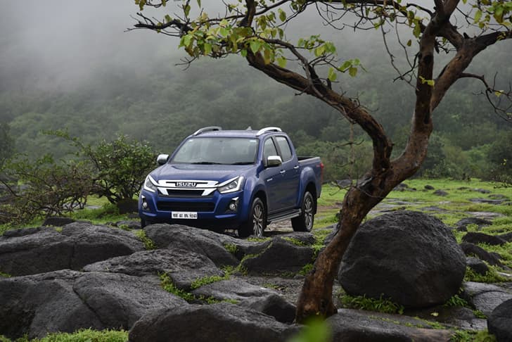 Isuzu D-Max V-Cross photo