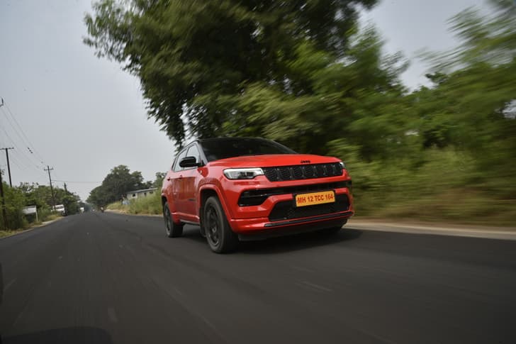 Jeep Compass photo
