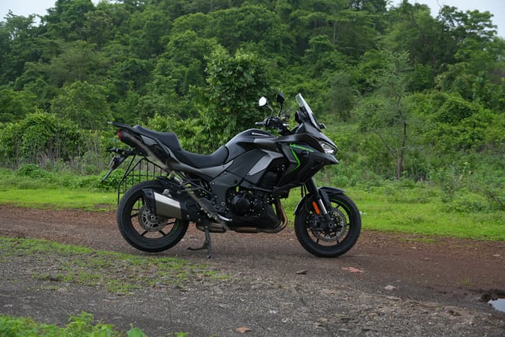 Kawasaki Versys 1100 image 3