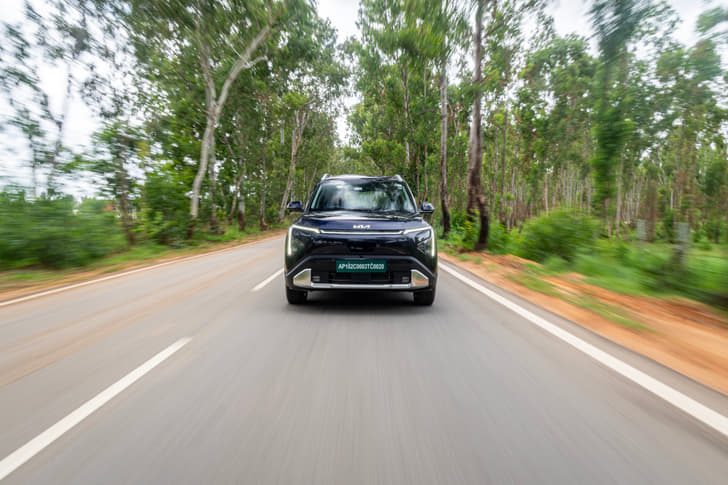 Kia Carens Clavis EV photo
