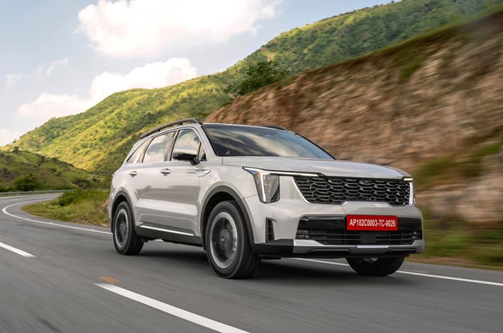 Kia Sorento photo