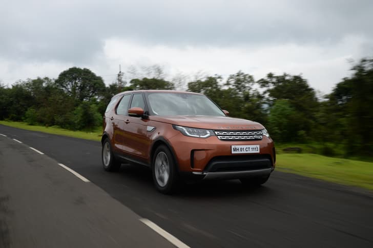 Land Rover Discovery photo