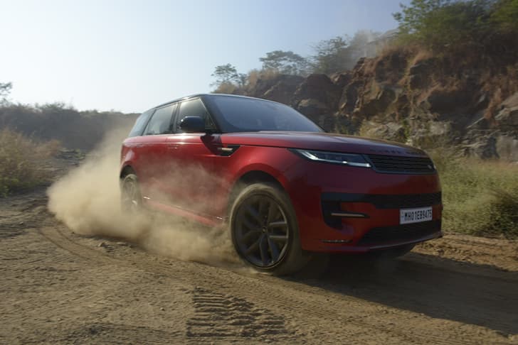Land Rover Range Rover Sport photo