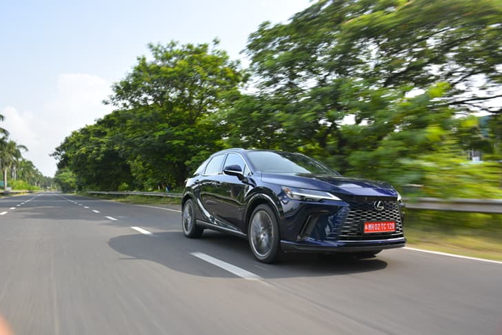 Lexus RX photo