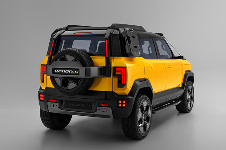 Mahindra Vision S photo
