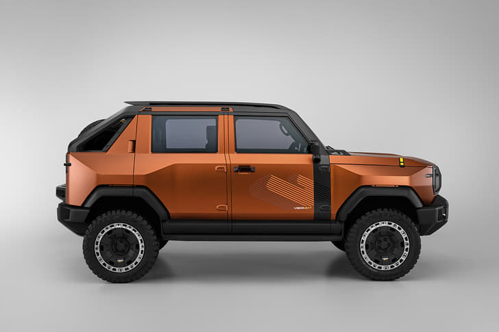 Mahindra Vision SXT photo