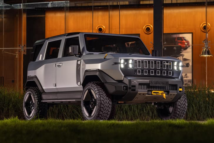 Mahindra Vision T photo