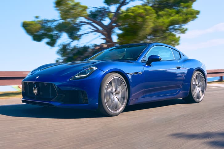 Maserati GranTurismo photo