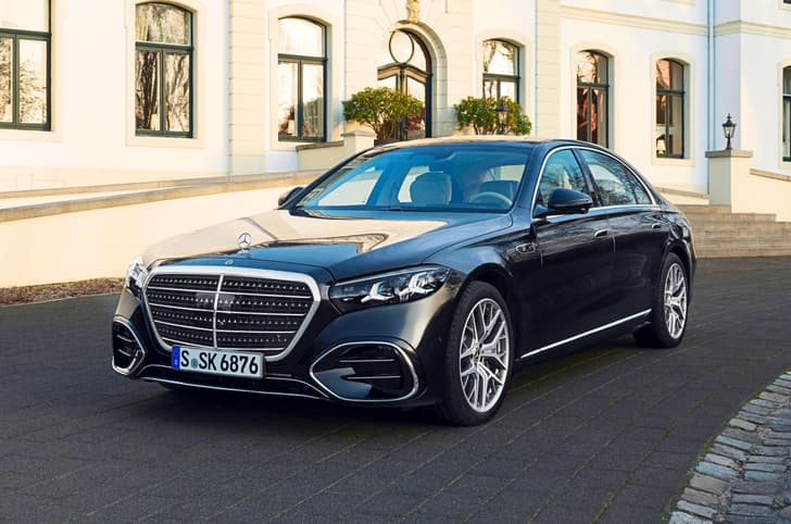Mercedes-Benz S-Class photo