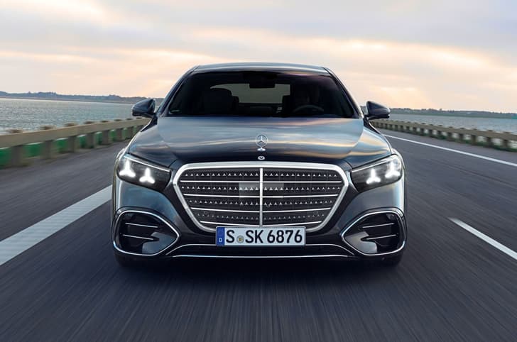 Mercedes-Benz S-Class photo