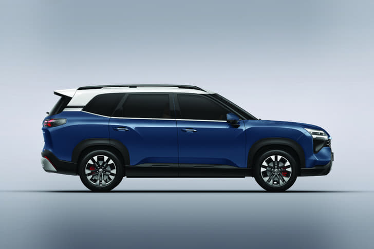 MG Hector Tomahawk PHEV photo