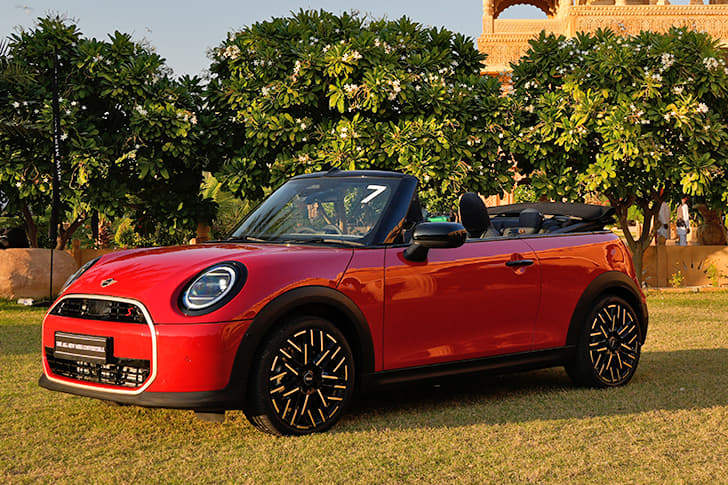Mini Cooper Convertible photo