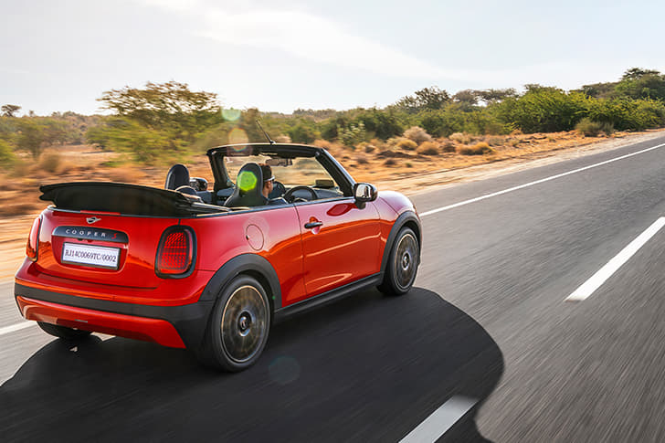 Mini Cooper Convertible photo