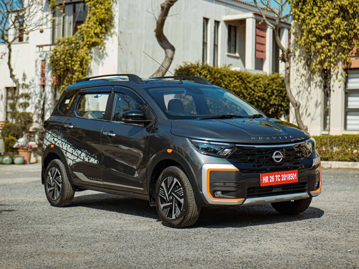Nissan Gravite photo