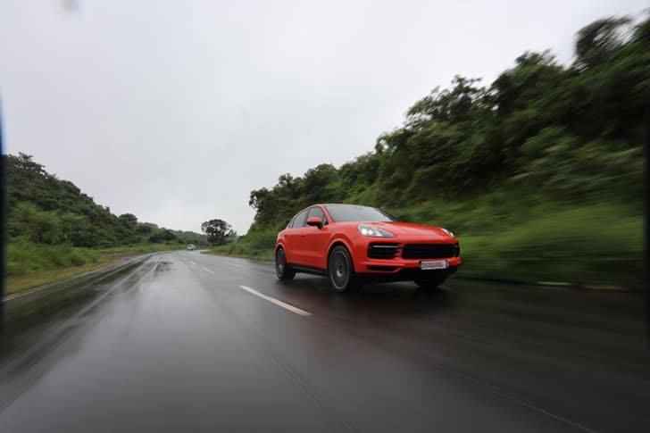 Porsche Cayenne Coupe photo