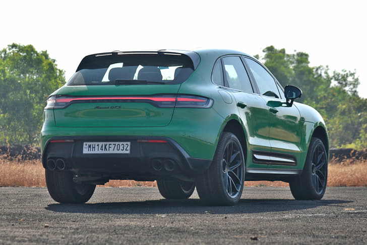 Porsche Macan photo