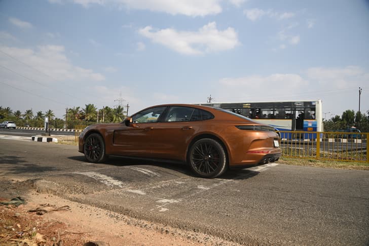 Porsche Panamera photo