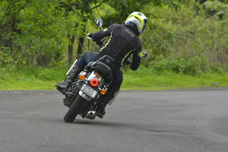 Royal Enfield Classic 350 photo