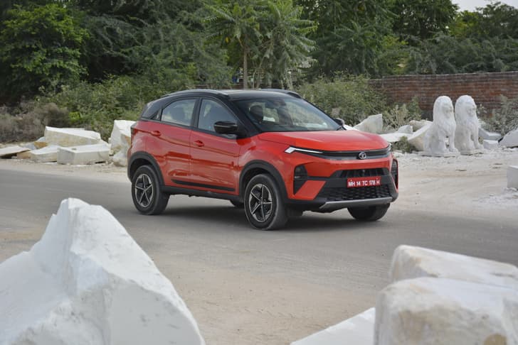 Tata Nexon photo