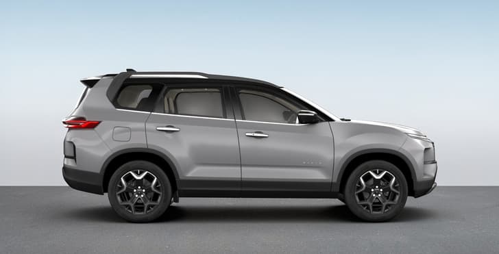 Tata Safari EV photo