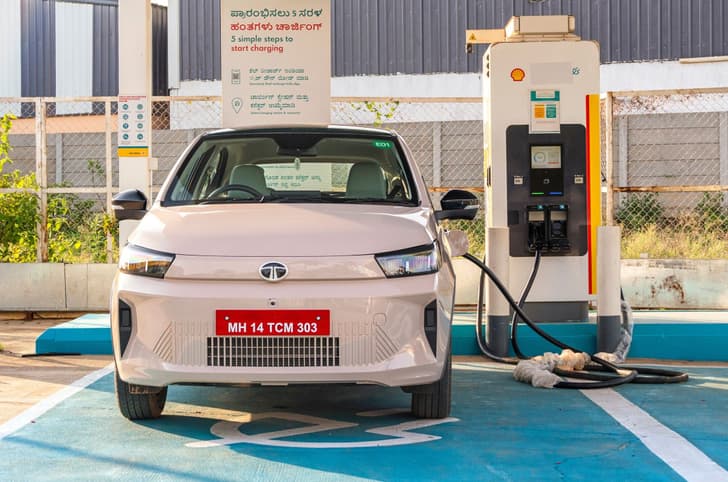Tata Tiago EV photo