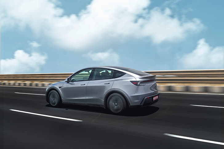 Tesla Model Y photo
