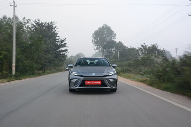 Toyota Camry photo